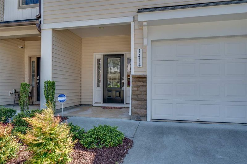 1414 Stone Manor Dr, Raleigh, NC 27610