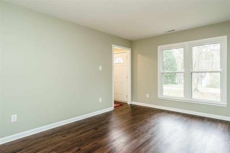 1414 Valley Run Dr, Durham, NC 27707