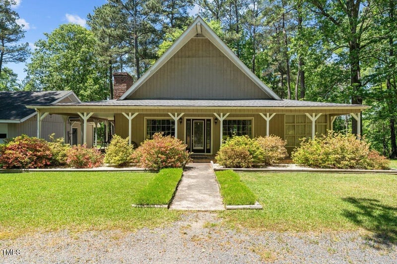 1414 Walter Bright Rd, Sanford, NC 27330