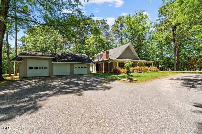 1414 Walter Bright Rd, Sanford, NC 27330