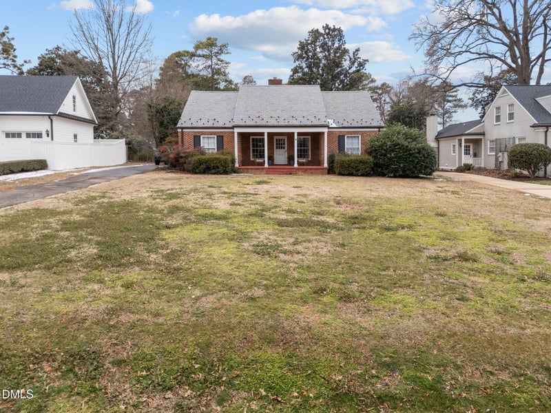 1415 Canterbury Rd, Raleigh, NC 27608