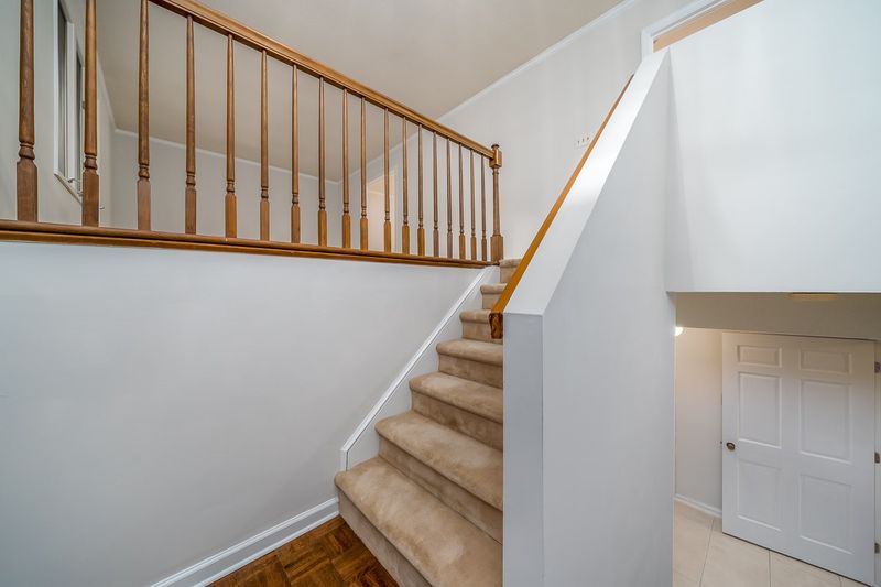 1415 Laughridge Dr, Cary, NC 27511