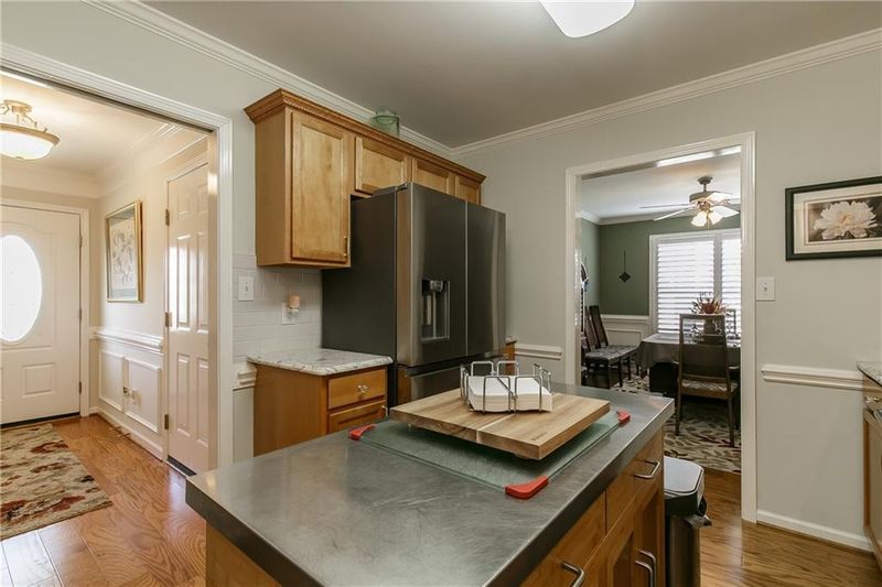 1415 Normandy Dr, Burlington, NC 27215