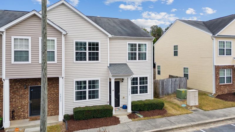 1415 Oxleymare Dr, Raleigh, NC 27610