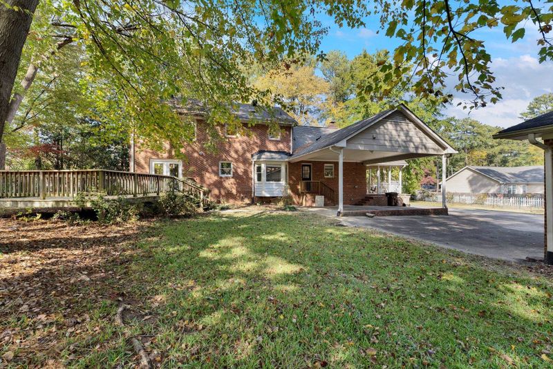 1415 Pineview Dr, Garner, NC 27529