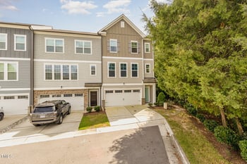 1415 Regents Ln, Apex, NC 27502