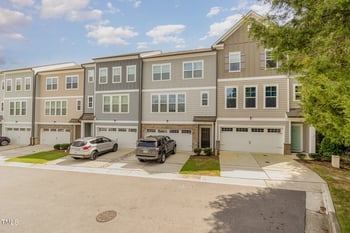 1415 Regents Ln, Apex, NC 27502