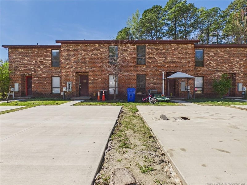 1416-1418-1420-1422 Tangora Ln, Fayetteville, NC 28304