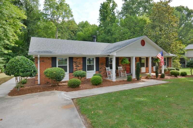 1416 Barliff Pl, Durham, NC 27712