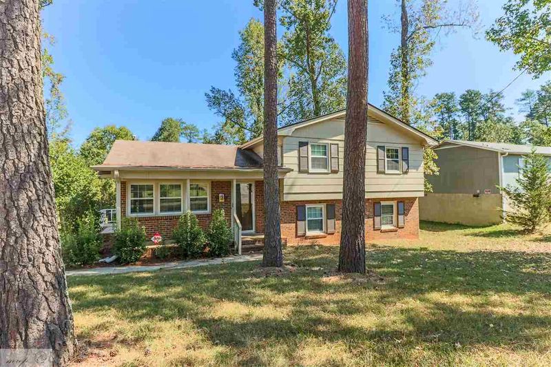 1416 Crabtree Blvd, Raleigh, NC 27610