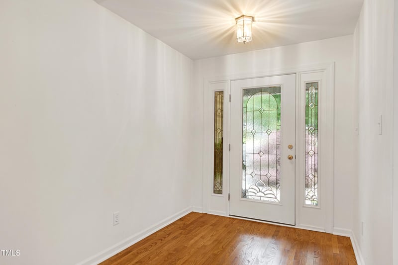 1416 Dunbar Ct, Cary, NC 27511