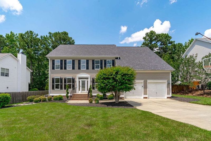 1416 Fairfax Woods Dr, Apex, NC 27502