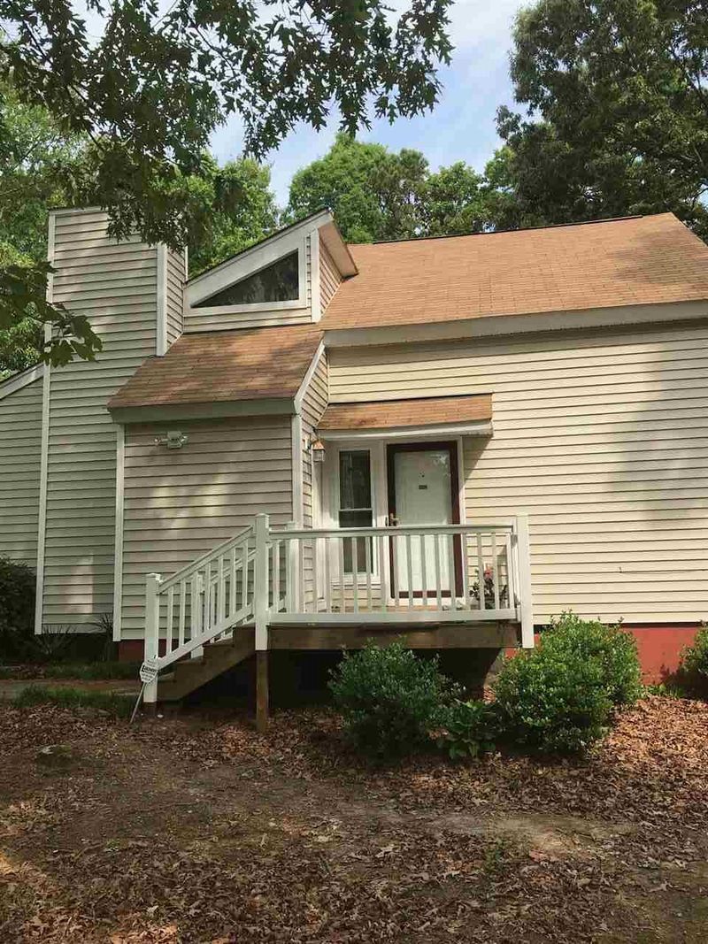 1416 Fairway Ridge Dr, Raleigh, NC 27606