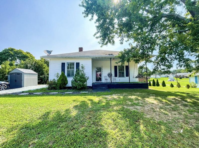 1416 Longhurst St, Roxboro, NC 27573