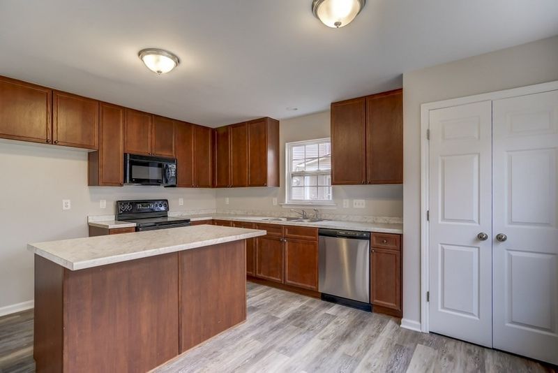 1416 Windycrest Ct, Raleigh, NC 27610