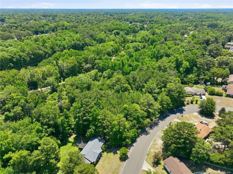 1417 Carnsmore Dr, Fayetteville, NC 28304