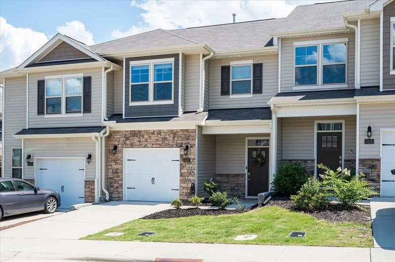 1417 Compass Dr, Durham, NC 27713
