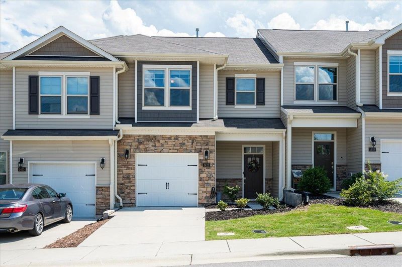 1417 Compass Dr, Durham, NC 27713