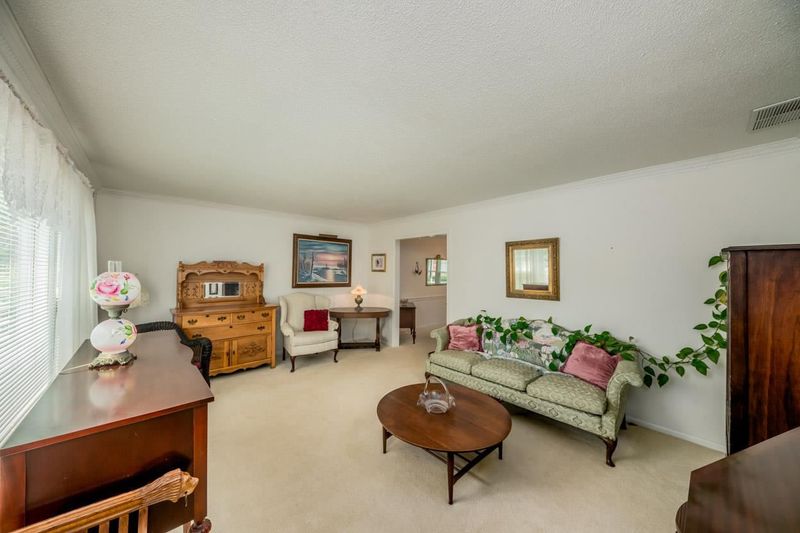 1417 Falls Church Rd, Raleigh, NC 27609