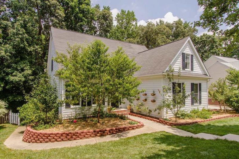 1417 Falls River Ave, Raleigh, NC 27614