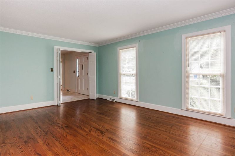 1417 Kershaw Dr, Raleigh, NC 27609