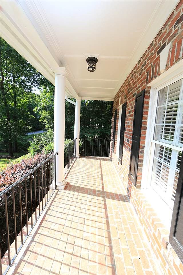 1417 Kinsdale Dr, Raleigh, NC 27615