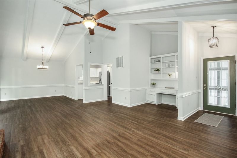 1417 Morningsdale Dr, Raleigh, NC 27609
