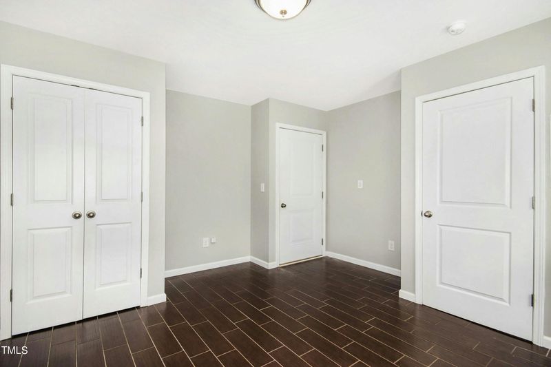 1418 Ardara Ln, Raleigh, NC 27607
