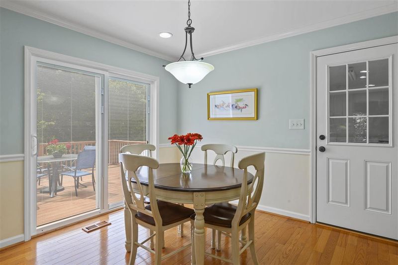 1418 Dunbar Ct, Cary, NC 27511