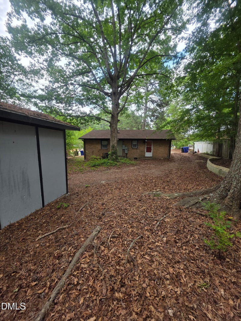 1418 Hearthside St, Durham, NC 27707