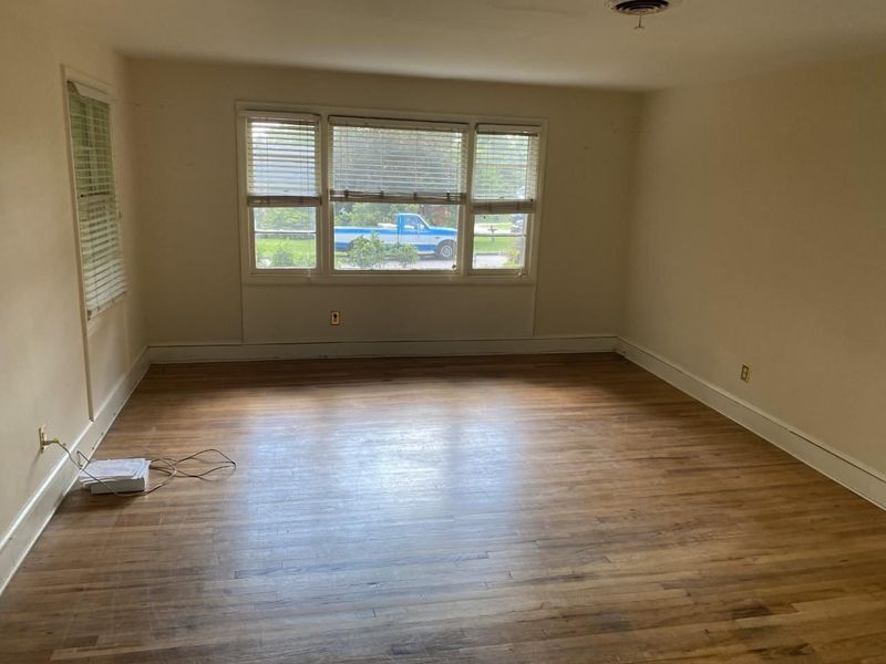 1418 Lyon St, Raleigh, NC 27608