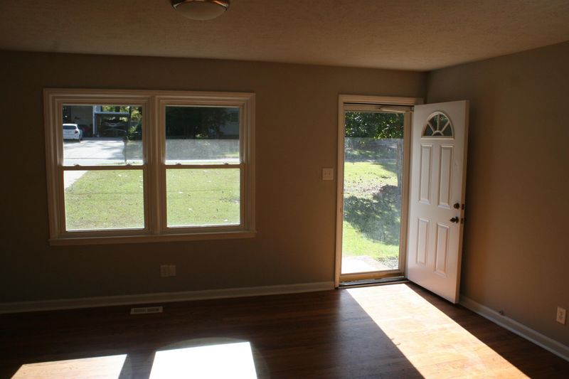 1418 Pineview Dr, Garner, NC 27529