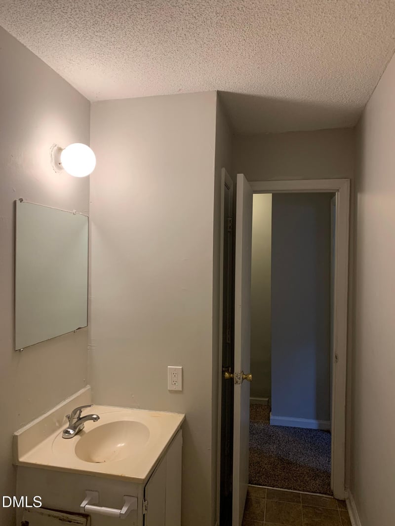 1419 Cherrycrest Dr, Durham, NC 27704