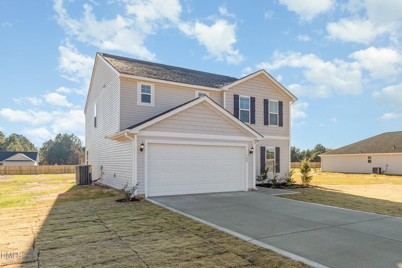 142 Boston River Dr, Dunn, NC 28334