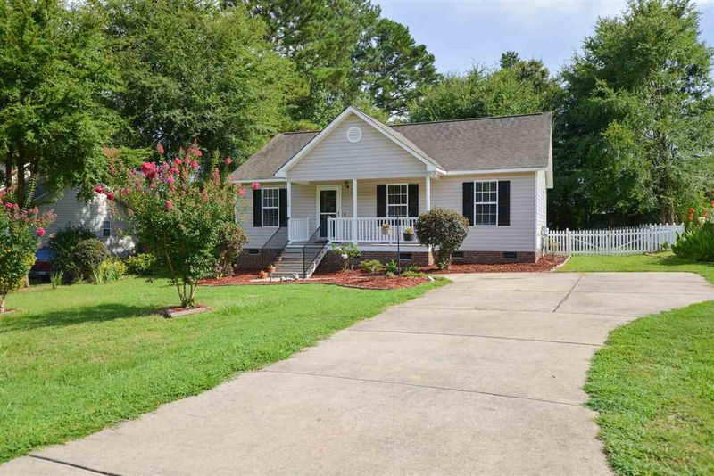 142 Creekside Dr, Four Oaks, NC 27524