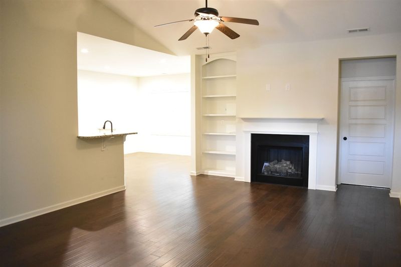 142 Highmeadow Ln, Clayton, NC 27520