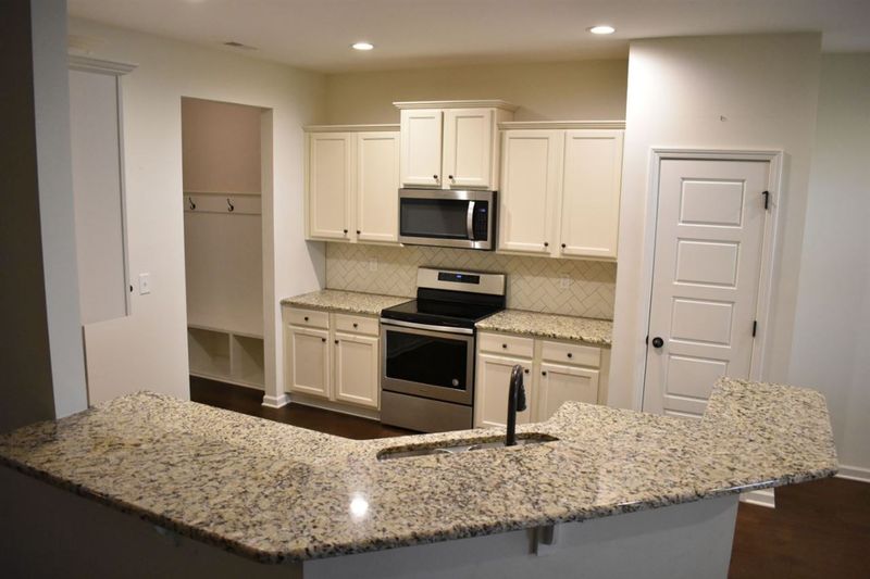142 Highmeadow Ln, Clayton, NC 27520
