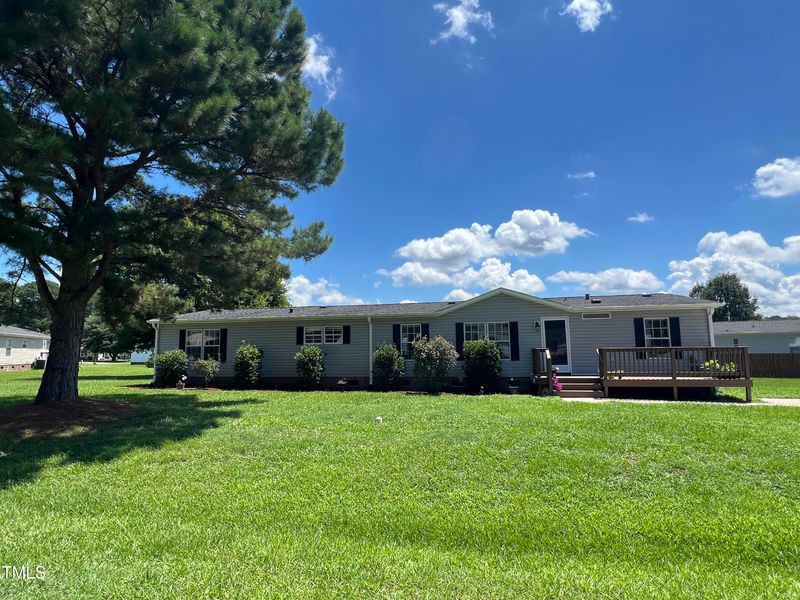 142 Hunters Landing Dr, Smithfield, NC 27577