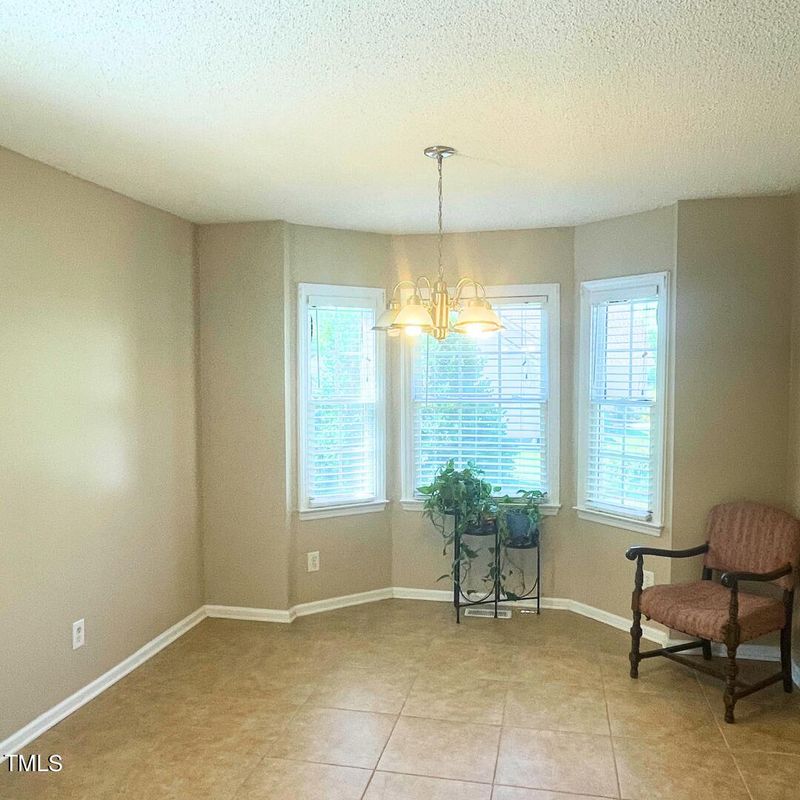 142 Mccoy Dr, Smithfield, NC 27577
