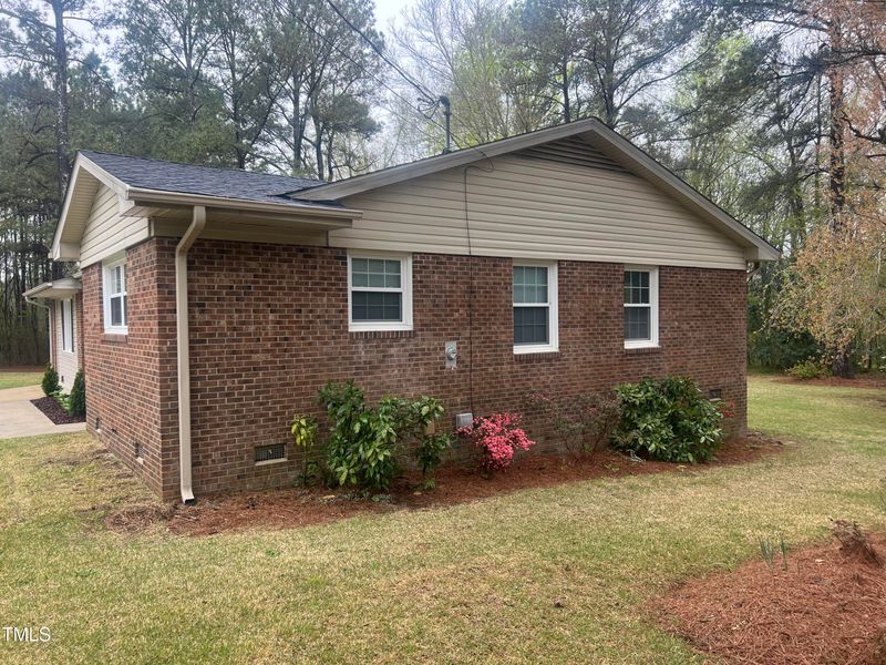 142 Mclamb Rd, Coats, NC 27521