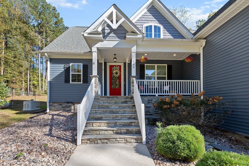 142 Mohawk Dr, Louisburg, NC 27549