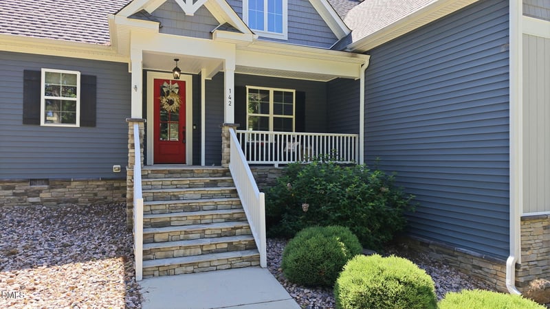 142 Mohawk Dr, Louisburg, NC 27549