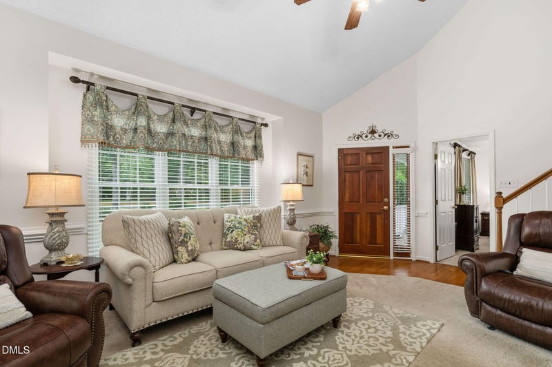 142 Palmer Dr, Clayton, NC 27527