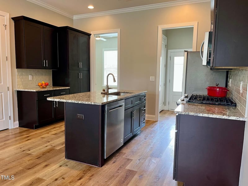 142 Philips Sq, Chapel Hill, NC 27516