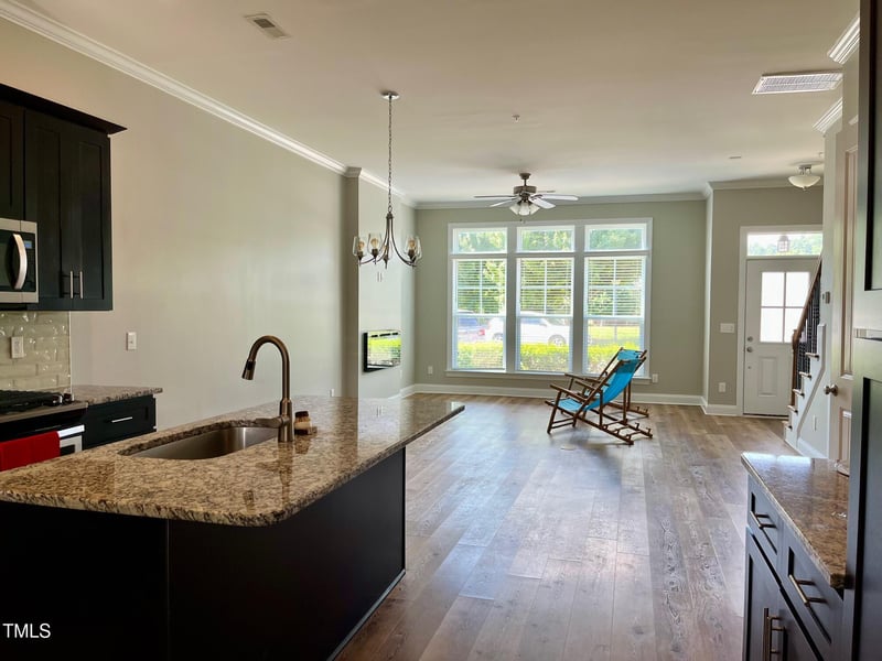 142 Philips Sq, Chapel Hill, NC 27516