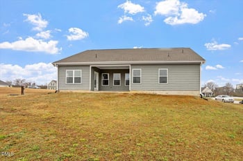 142 Planters Ln, Coats, NC 27521