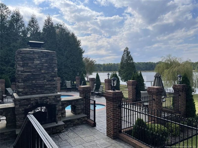142 Wateredge Ln, Sanford, NC 27332