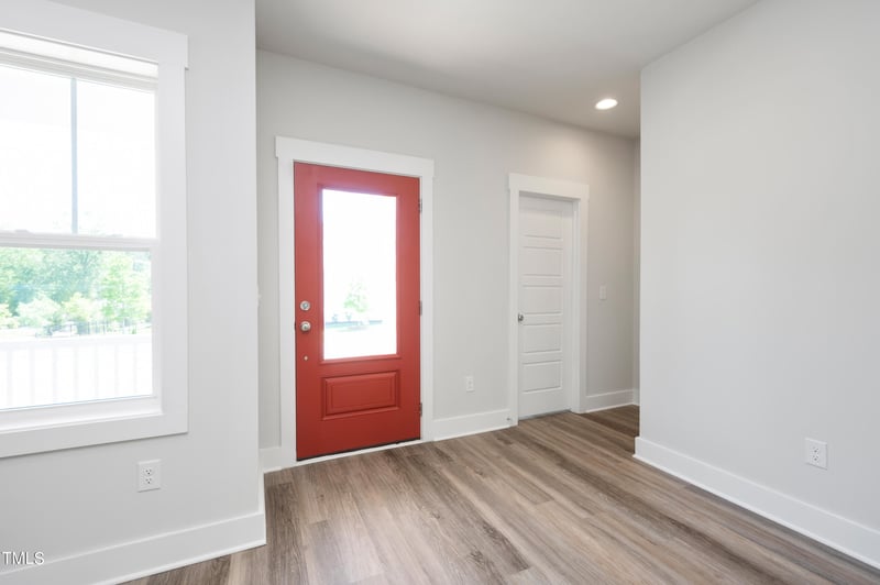 142 Weavers Grove Dr #120, Chapel Hill, NC 27514