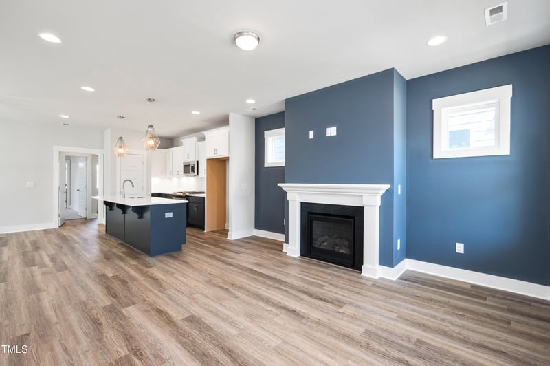 142 Weavers Grove Dr #120, Chapel Hill, NC 27514