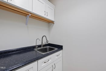 1420 Abbotsford Way, Cary, NC 27519